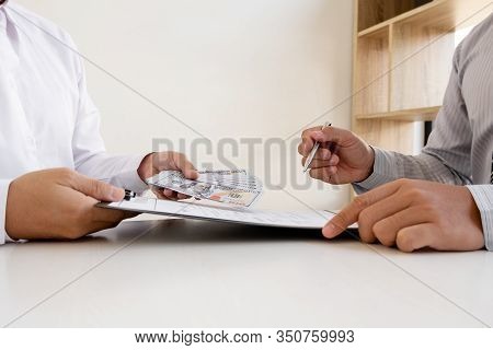 The Business Owner Personally Signed The Deal, Closing The Deal By Accepting Bribes. The Idea Of ​​c