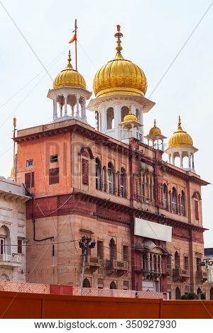 Gurudwara Sis Ganj Sahib Is One Of The Nine Historical Gurdwaras In New Delhi In India