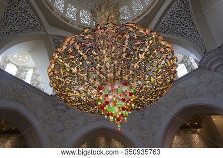 Abudhabi, Uae - December 28 2017: The Amazing Crystal Chandelier Of Sheikh Al Zayed Mosque