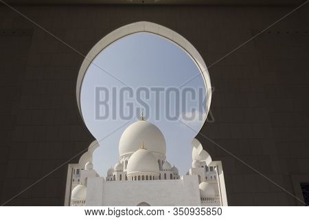 Abu Dhabi, Uae - December 28 2017: Dome Architectural Detail Of Sheikh Zayed Mosque In Abu Dhabi