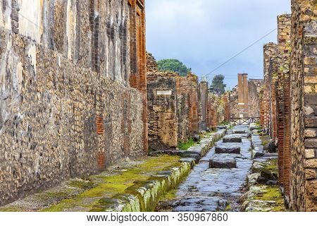 Ruins Of Ancient Roman City Of Pompei, Italy. Pompei Was Destroyed And Buried With Ash After Vesuviu