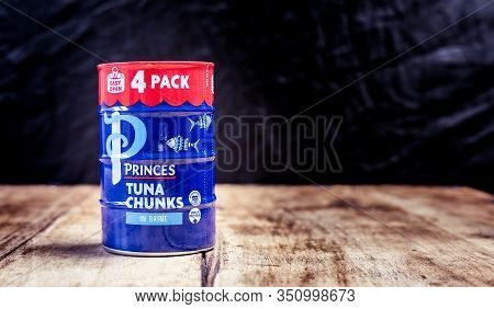 Perth, Scotland - 11 November 2019: A Tin Of Tuna Chunks In Brine