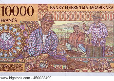 Artisans At Work From Malagasy Money - Ariary