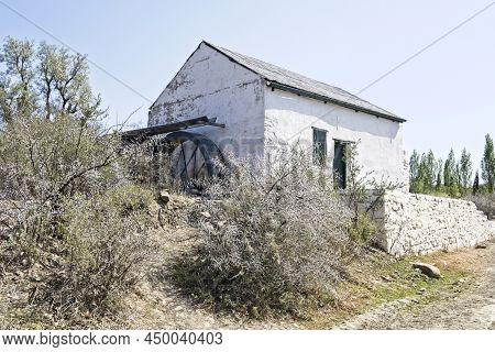 Vintage Water Mill Erected In 1860 At Nieu-bathesda South Africa