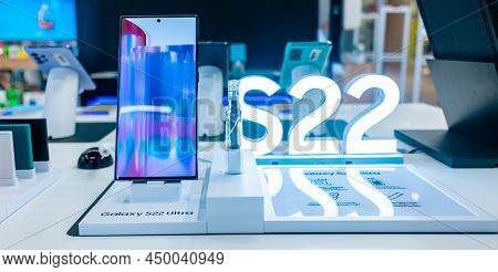 February 15, 2022, Moscow, Russia. The New Samsung Galaxy S22 Ultra Mobile Phone In A Store Window.