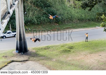 Rappel Practitioner Doing Extreme And Dangerous Marbalisms. Salvador Bahia Brazil.