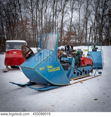 Nisswa, Mn - 5 Jan 2022: Antique Polaris Sno-traveler Snowmobile.