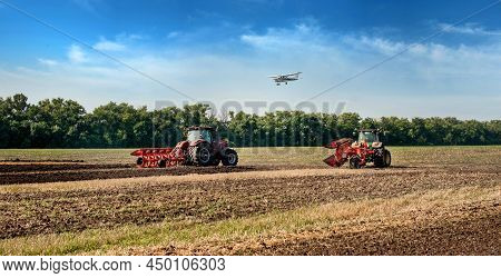 Bilogirya, Khmelnytsky Region, Ukraine - August 19, 2021: Tractors With Seeder At The Demonstration
