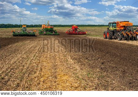 Bilogirya, Khmelnytsky Region, Ukraine - August 19, 2021: Tractors With Seeder At The Demonstration