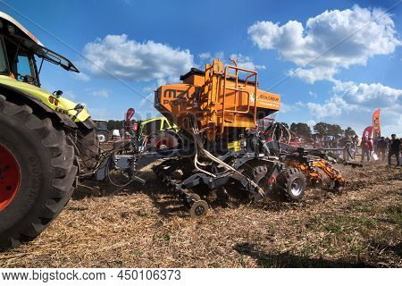 Bilogirya, Khmelnytsky Region, Ukraine - August 19, 2021: Farmers Preparing The Land And Fertilizing