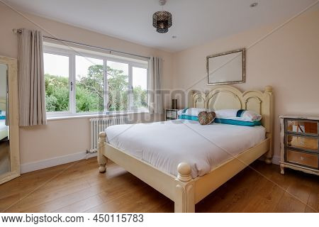 Modern Stylish Bedroom With Upscaled Furniture