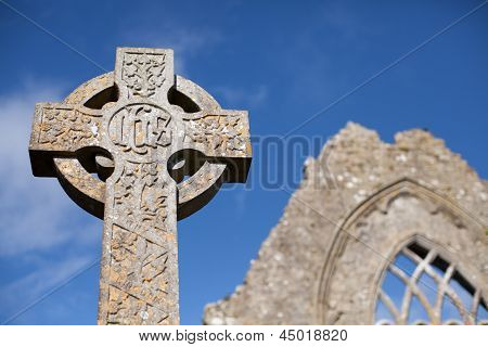 凯尔特语的石十字架
