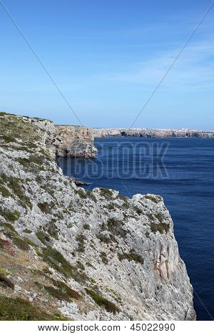 Karu kallioita - Sagres, Portugali