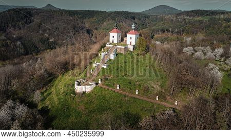 Calvary - Ostre