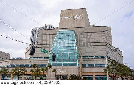 Adrienne Arsht Center In Miami - Miami, Usa - February 14, 2022