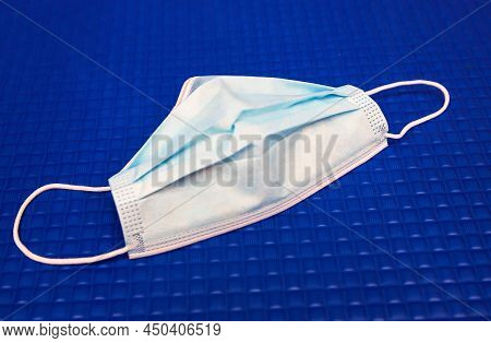 A Mask And A Thermometer Will Always Securely Protect People From Viruses