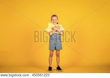 Pretty Teenage Girl Reading Books. Kid Modern Education. Back To School. Student Study Well. Her Fav