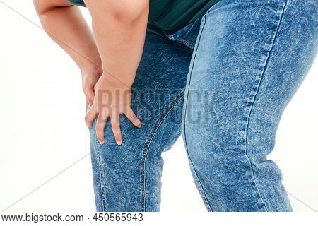 Obese Women Who Are Overweight She Had Knee Pain, Felt A Lot Of Pain. The Concept Of Obesity, Overwe