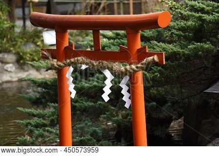 The Culture And Tradition Of Japanese Shrines Shimenawa. Shimenawa Is A Sacred Rope Of Ric-straw.it 