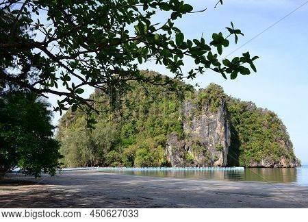Khao Bae Na At Hat Chao Mai National Park Is A Protected Area Located In The Sikao And Kantang Distr