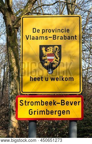 Strombeek Bever, Flemish Brabant Region, Belgium - 03 06 2022: Road Sign Of The Flemish Brabant Regi