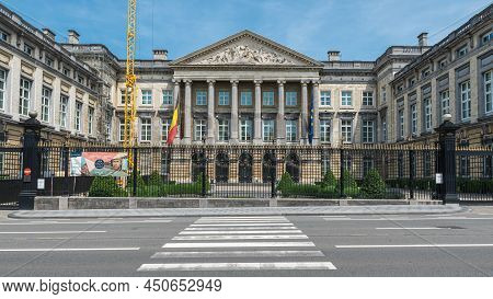 Brussels Old Town - Belgium - 06 25 2019, Facade Of The Belgian Federal Parliament With A Belgian Fl