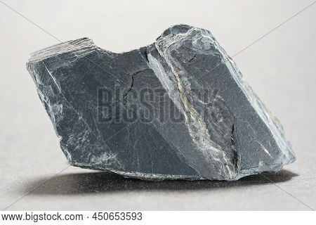 Slate, Stone Splinters, Wood Splinters, Shingle Is A Collective Term For Different Tectonically Defo