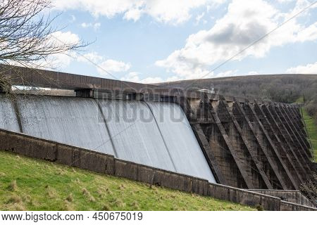 Wimbleball Dam