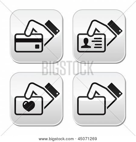 손을 잡고 신용 카드, 명함, ID 버튼 세트