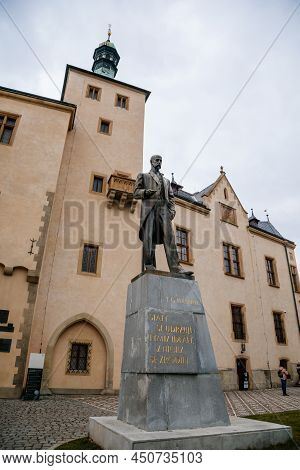 Kutna Hora, Central Bohemian, Czech Republic, 5 March 2022: Italian Courtyard Or Vlassky Dvur With T