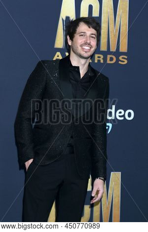 LAS VEGAS - MAR 7:  Morgan Evans at the 2022 Academy of Country Music Awards  Arrivals at Allegient Stadium on March 7, 2022  in Las Vegas, NV