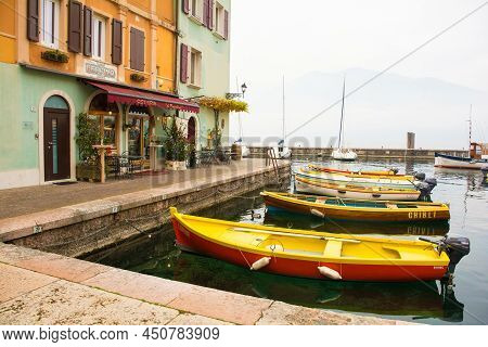 Castelletto Di Brenzone, Italy - December 27th 2021. Winter At The Castelletto Di Brenzone Waterfron