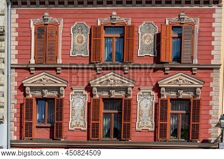 Maribor Red Vintage Building Detail With Windows And Shutters On Main Square Glavni Trg