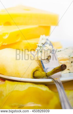 Cheese And Pears