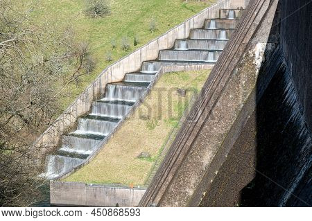 Wimbleball Dam