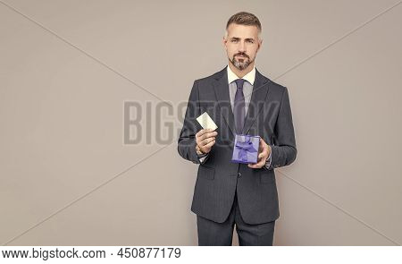 Confident Businessman Man In Suit Share Present Box And Hold Credir Or Debit Card, Purchase.