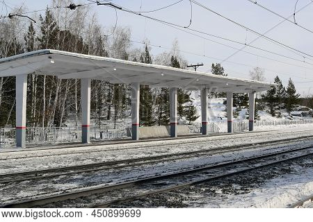 Russia, Chelyabinsk Region, Kisegach Station, February 17, 2022: Empty Passenger Platform, Winter St