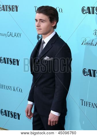 NEW YORK-NOV 18: Herec Callan McAuliffe navštěvuje premiéru 