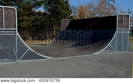 Metal Construction Ramp For Skateboarding, Serves As A Platform For Riding With An Inline Scooter Or