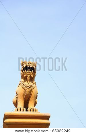 singha statue