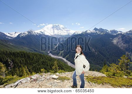 Traveling In Washington. Mt Rainer Hiking Trail
