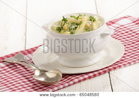 Asparagus Cream Soup With Asparagus Tips