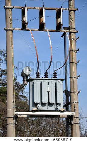 high voltage transformer