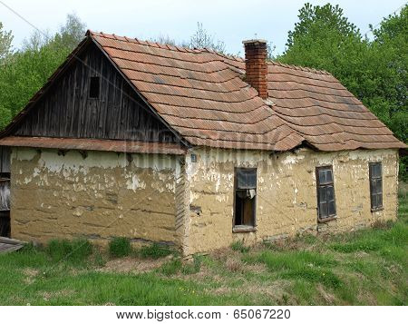 old abandoned houses made of mud