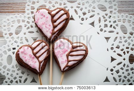 Chocolate filled heart cookie pops for ValentineÃ?ÃÂ´s Day