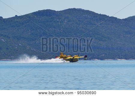 A croatian aeroplane of the fireguard