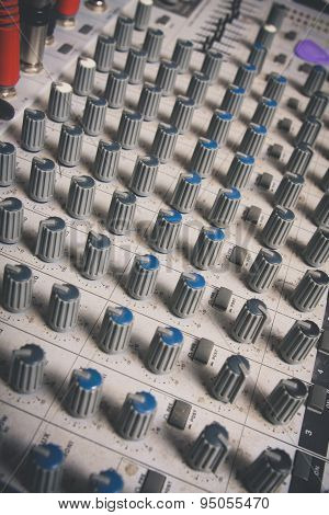 audio console