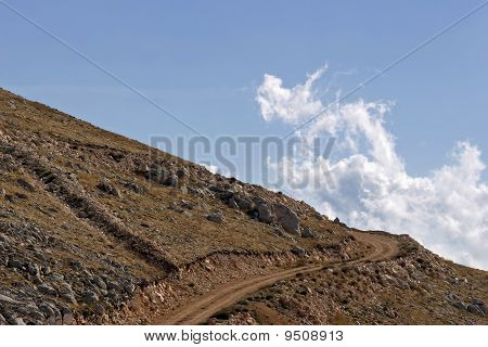 Cielo, nuvole e montagna