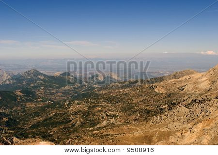 Cielo, nuvole e montagna