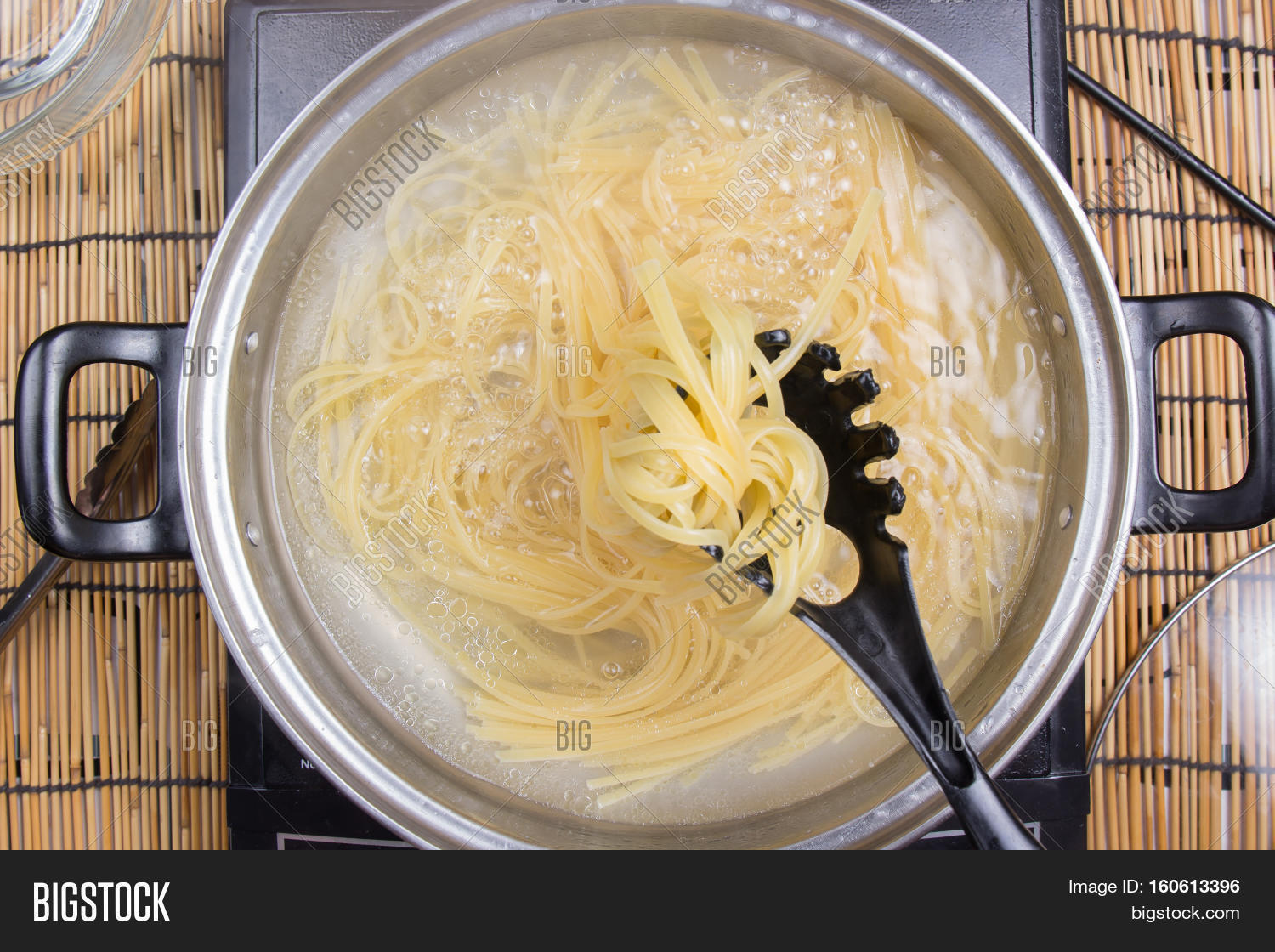 Spaghetti Boiling Pan Image & Photo (Free Trial) Bigstock